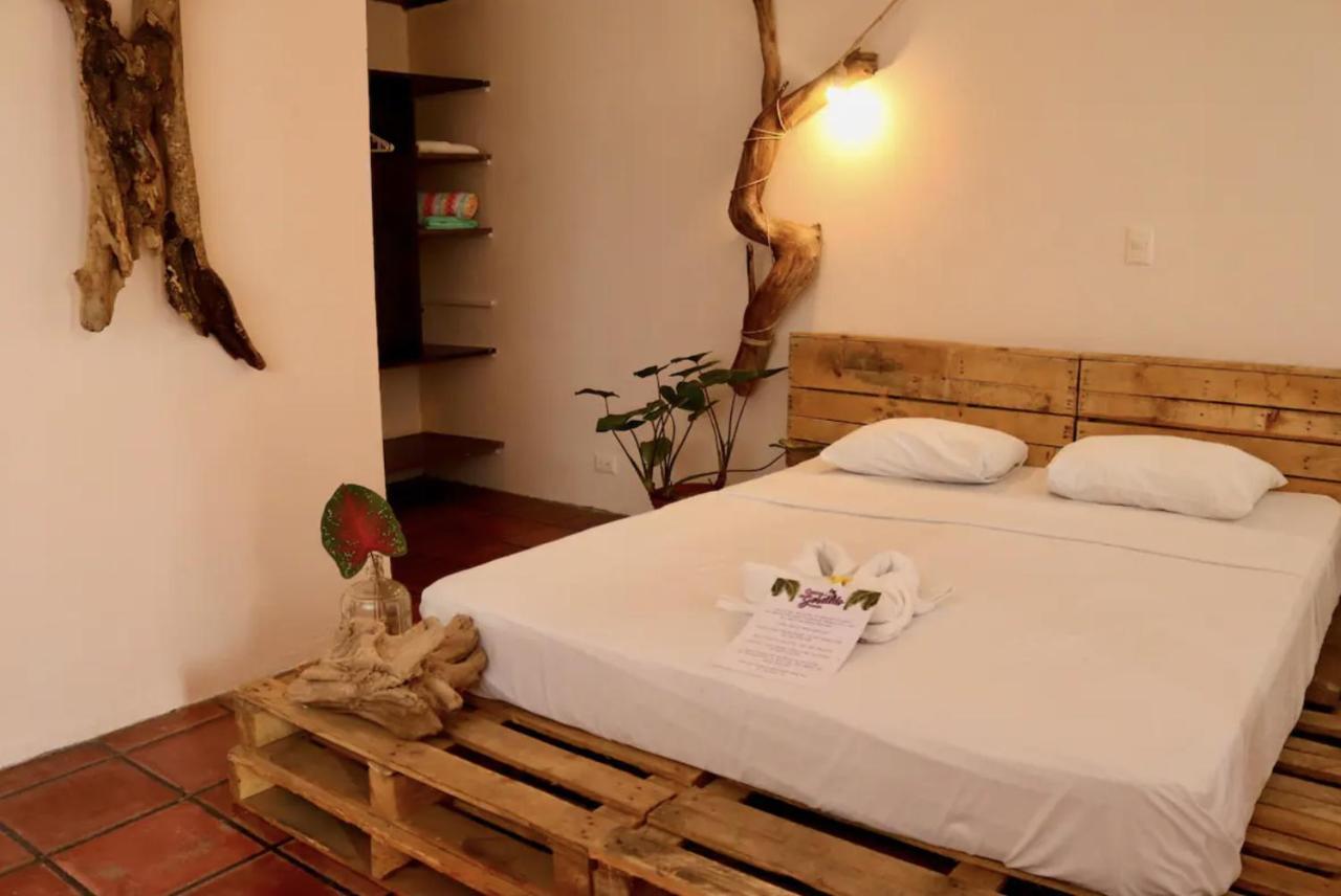 Casa Geraldo Bed and Breakfast Manuel Antonio Buitenkant foto